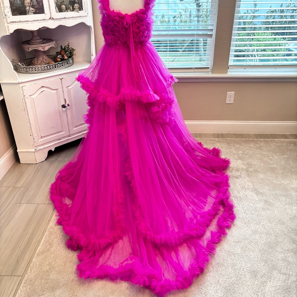 NEW Tulle Maternity Dress for Photoshoot Bridal Robe Bright Pink NWOT Size S/M